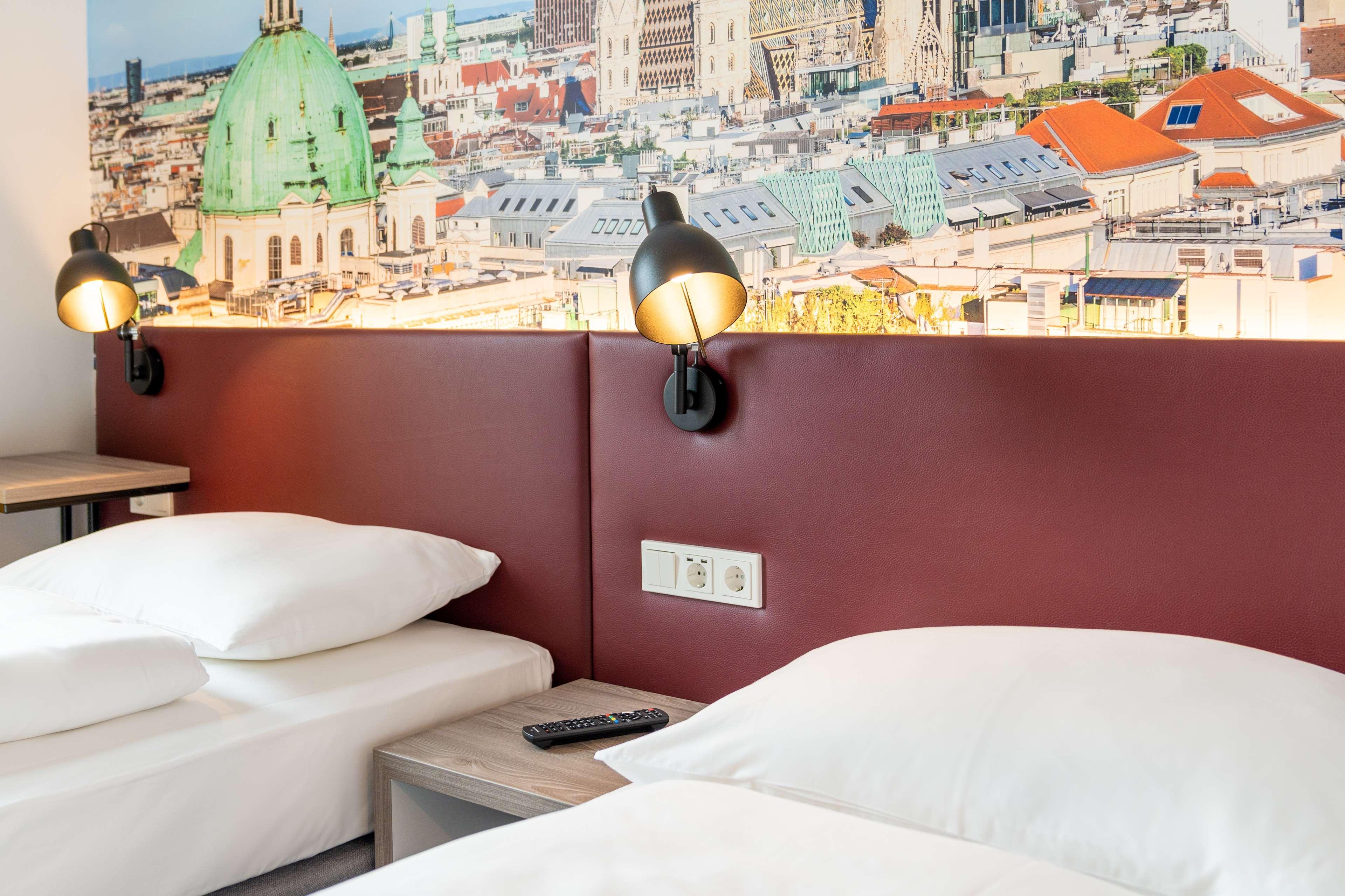 Campanile Vienna South Hotel Ngoại thất bức ảnh