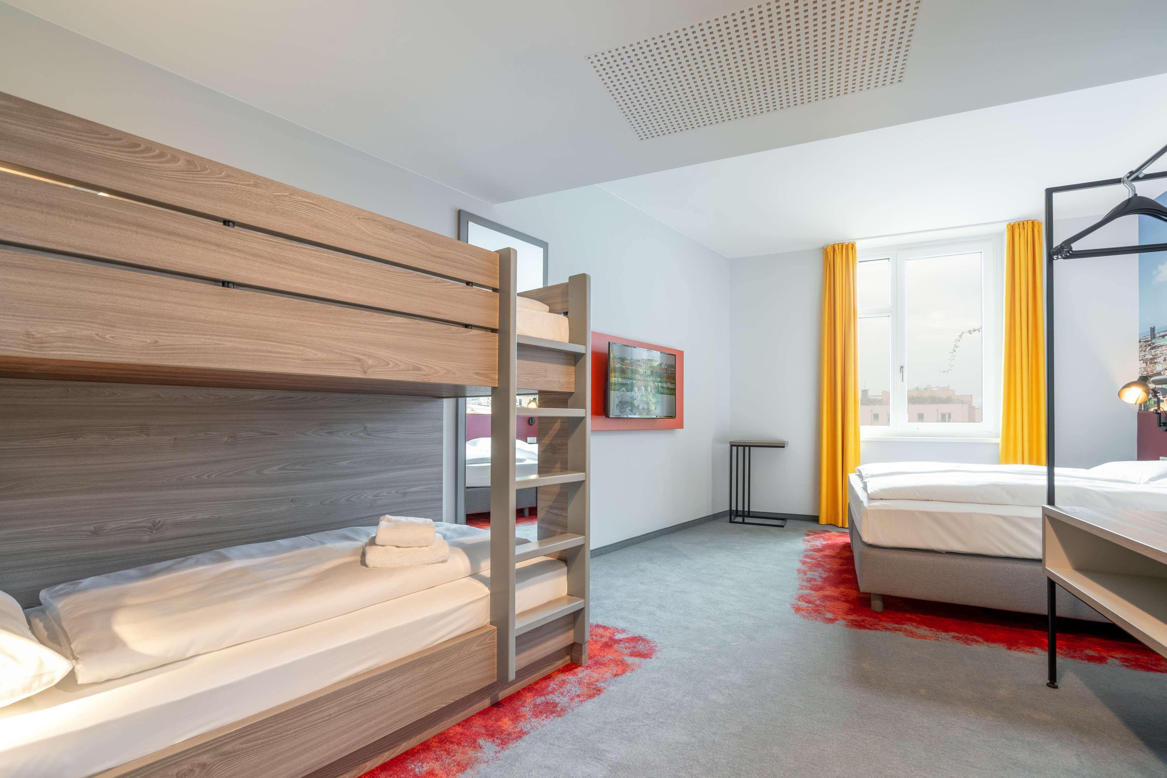 Campanile Vienna South Hotel Ngoại thất bức ảnh