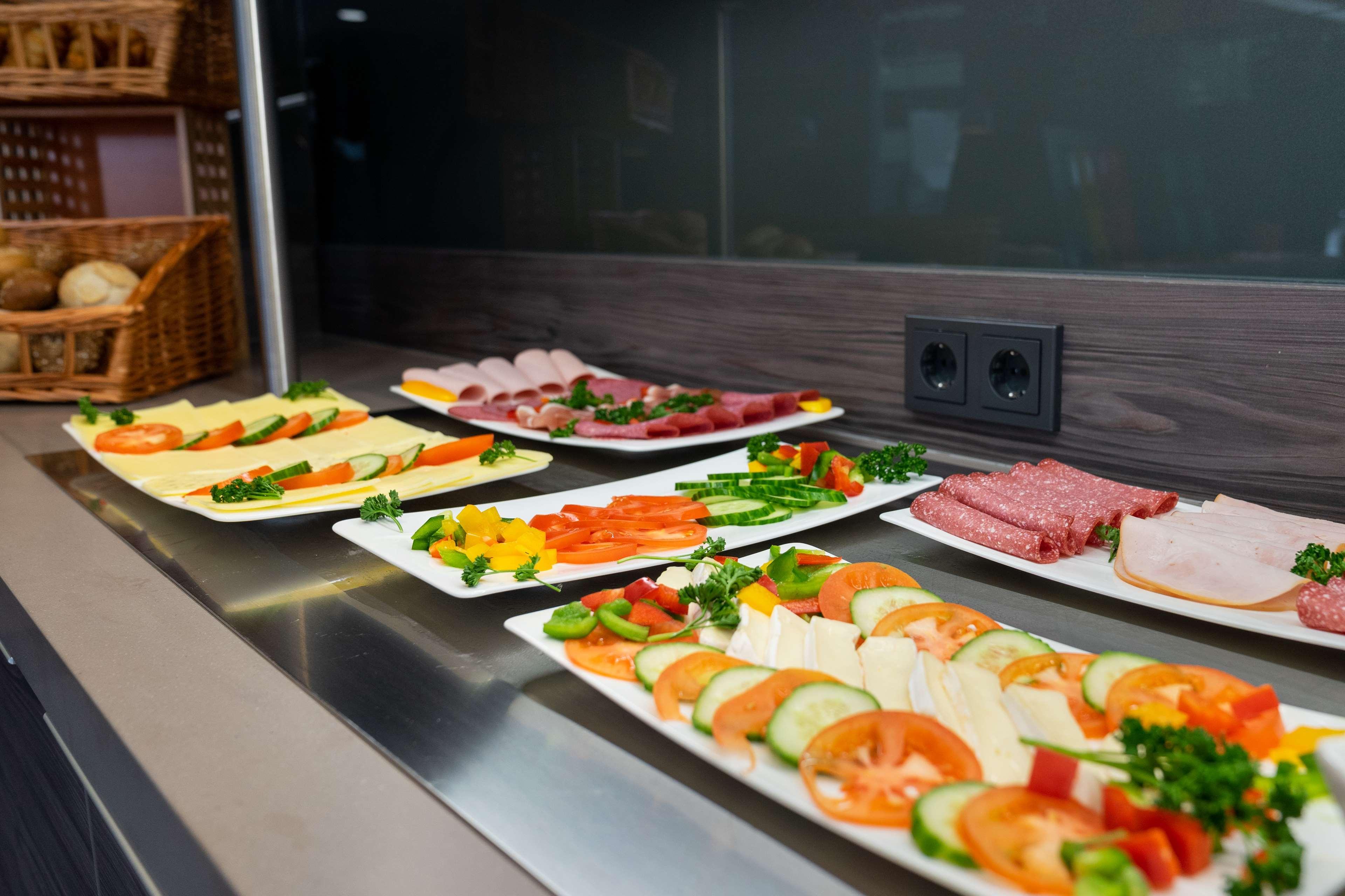 Campanile Vienna South Hotel Ngoại thất bức ảnh