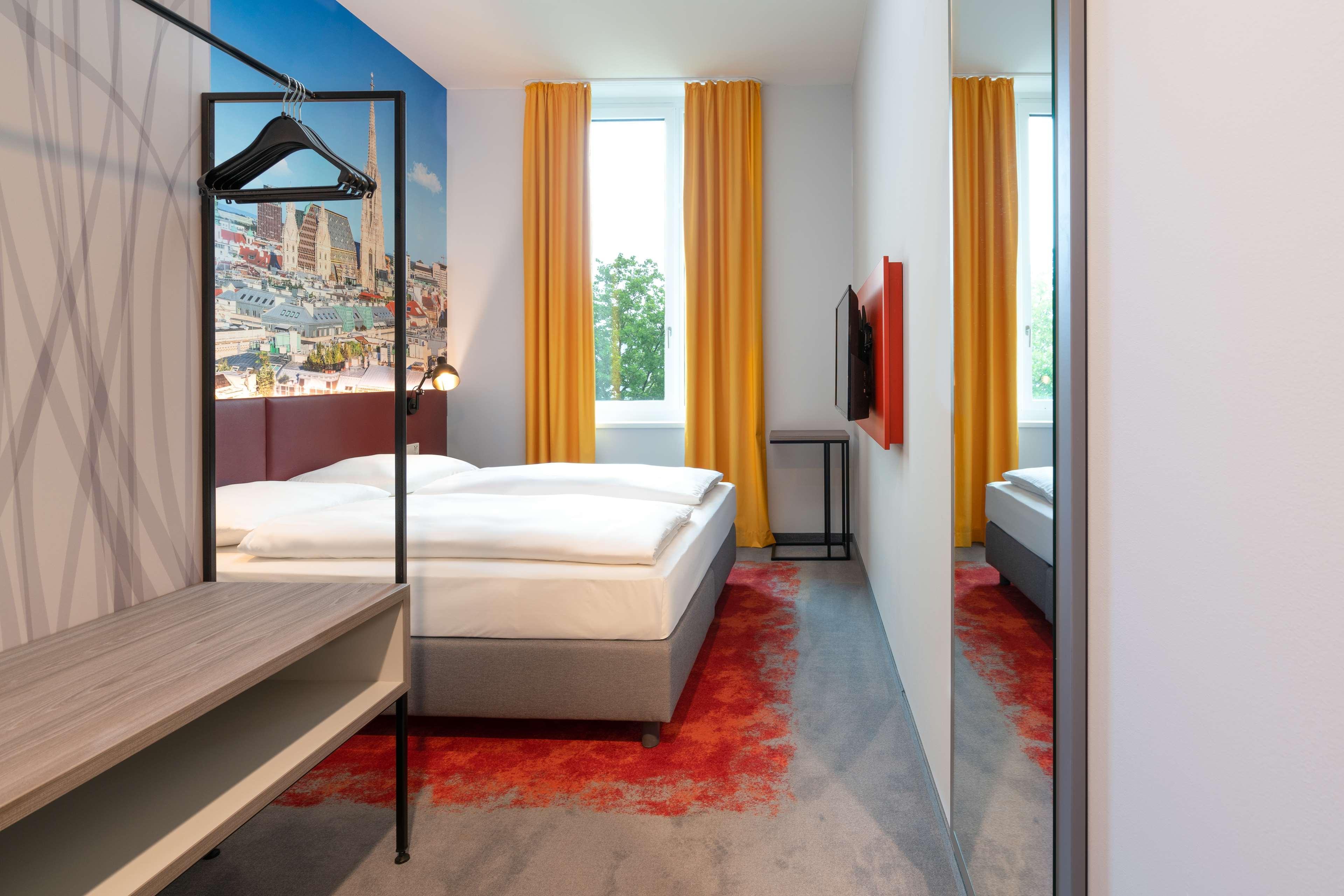 Campanile Vienna South Hotel Ngoại thất bức ảnh
