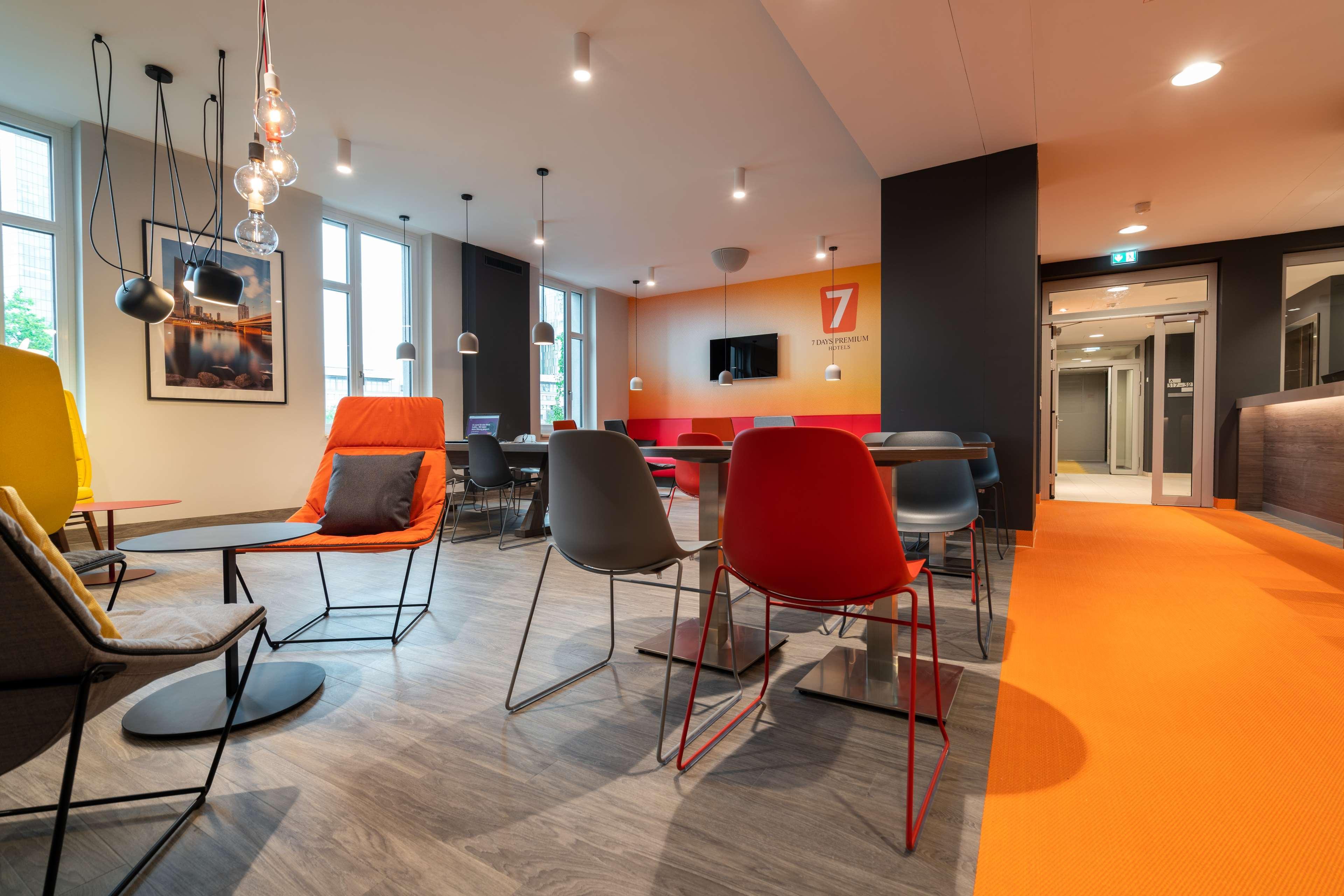 Campanile Vienna South Hotel Ngoại thất bức ảnh